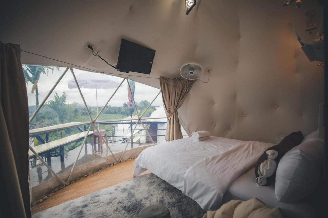นรดีฮิวล์ รีสอร์ต เขาแผงม้า วังน้ำเขียว Hotel Banszapbon Kültér fotó