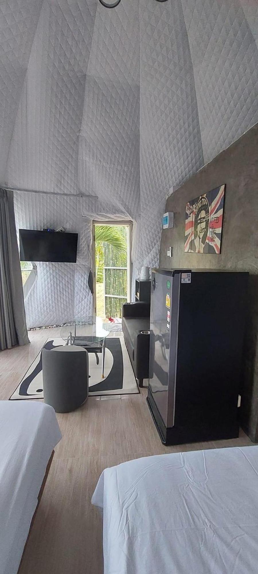 นรดีฮิวล์ รีสอร์ต เขาแผงม้า วังน้ำเขียว Hotel Banszapbon Kültér fotó